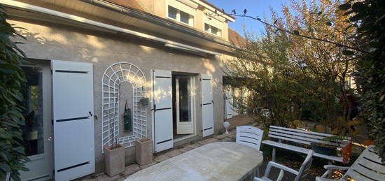 Maison  à vendre, 5 pièces, 4 chambres, 139 m²