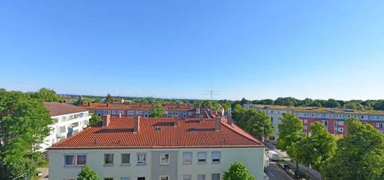 Charmante 2-3-Zimmer-Altbauwohnung mit Kachelofen und tollem Blick, Nahe Pasing Stadtpark