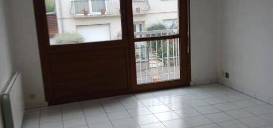 Appartement F1 proche ARTEM