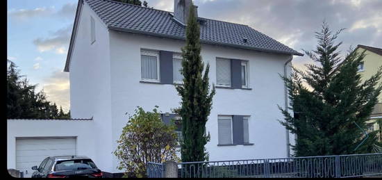 Einfamilienhaus mit 4 Zimmer + Ausgebautes Dachgeschoss und EBK in Griesheim