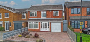 4 bed detached house for sale