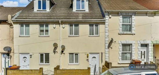 3 bedroom terraced house