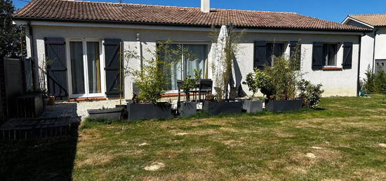 Maison de plain-pied  à vendre, 5 pièces, 4 chambres, 120 m²