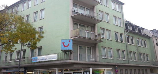 Helle 3-Zimmer-Wohnung im 1.OG mit Balkon, zentral