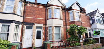 5 bed terraced house for sale