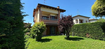 Villa in vendita in via D. Boschi, 45