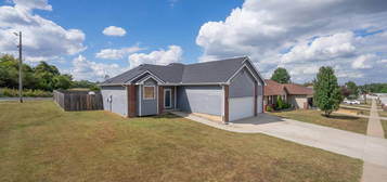 1129 N Blackstone Ave, Republic, MO 65738