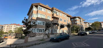 Paşakent mah.de Safir Sitesinde 150 m2 D.Gazlı 3+1 Daire