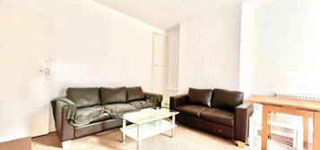 3 bed flat to rent