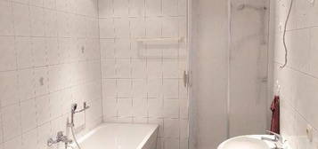 *** 3 Zimmer Wohnung in Elsterberg Bad mit Wanne)& Dusche ***