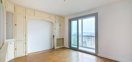 Appartement  à vendre, 4 pièces, 3 chambres, 70 m²