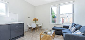 2 bed flat to rent