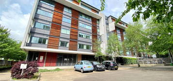 Flat to rent in Hudson Court, Broadway, Salford M50