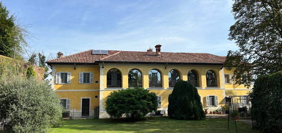 Casale/cascina in vendita in via Marchesi Borsarelli, 6