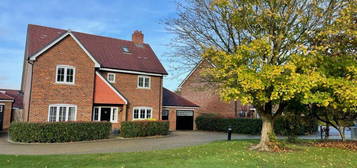 4 bedroom detached house