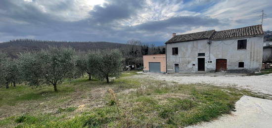 Casa colonica via Giuseppe Verdi, Centro, Sant'Egidio alla Vibrata