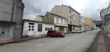 Casa adosada en Avenida de Viveiro, 11