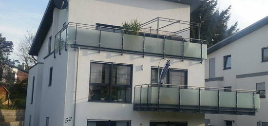 Neuwertige, moderne OG Wohnung 4 ZKB, großer Balkon zu verkaufen