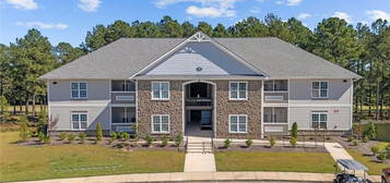 260 Gallery Dr Apt 303, Spring Lake, NC 28390