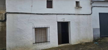 Casa de pueblo en venta en calle Trujillo, 32