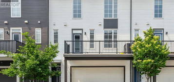 136 Walgrove Common SE, Calgary, Alberta 