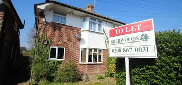 Maisonette to rent in Elmcroft Close, Feltham TW14