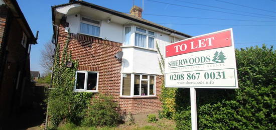 Maisonette to rent in Elmcroft Close, Feltham TW14