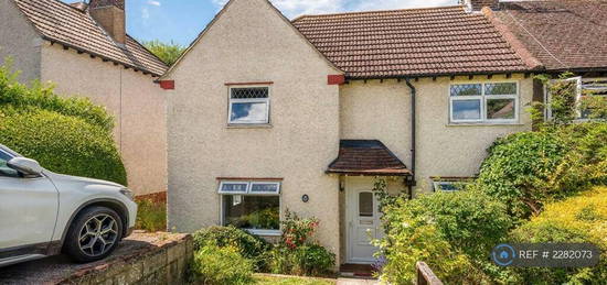 5 bedroom semi-detached house