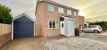 2 bed semi-detached house to rent