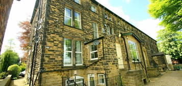 Flat to rent in Westhill Terrace, Chapel Allerton, Leeds LS7