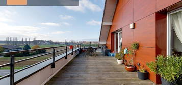 Douvaine, vends magnifique appartement de standing T5,  grande terrasse plein sud avec vue imprenable, garage et place de parking