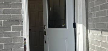 306 SALISBURY LANE, Newmarket (Bristol-London), Ontario