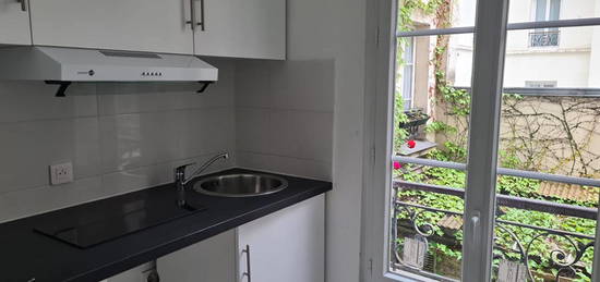 Appartement Paris 1 pièce(s) 30 m2