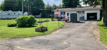19 Poirier St, Charlo, NB E8E 2X4