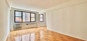 250 E 39th St APT 6D, New York, NY 10016