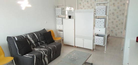 Studio meublé  à louer, 1 pièce, 30 m²