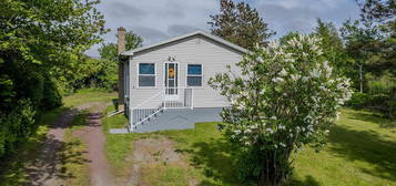 3 McKinlay St, Glace Bay, NS B1A 2Y7