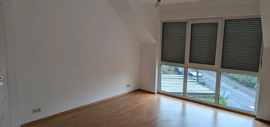 Dachgeschoßwohnung mit Balkon zu vermieten