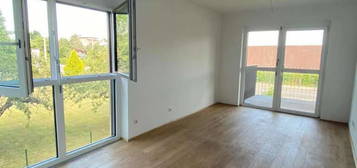 Neuwertige 2-Zimmer Wohnung mit 10m² Balkon - Eggenberg