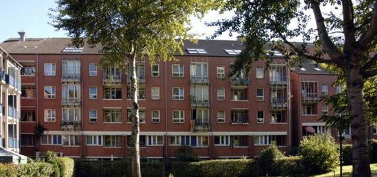 Im Grünen: Schöne 1,5 Zimmerwohnung mit Balkon