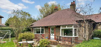 5 bedroom detached bungalow