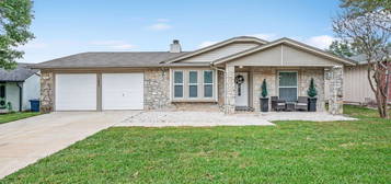 5639 Wood Climb St, San Antonio, TX 78233