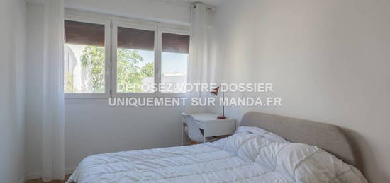 Location appartement 4 pièces 10 m²