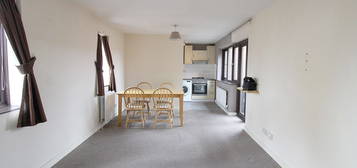 2 bed flat to rent