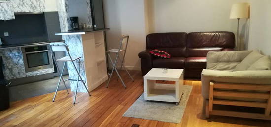 Appartement tout équipé 43m² à louer Paris 15ème