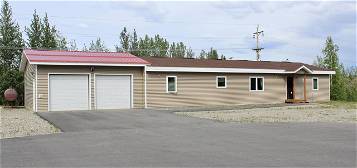 2026 Lake Estates Ln, Fairbanks, AK 99701