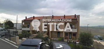 Quadrilocale all'asta in via Santa Maria in Cerreto, 33