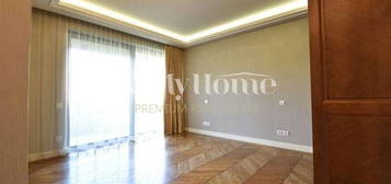 Apartament 3 camere | in vila | str. Roma |