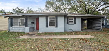 2907 W 2nd Ave, Corsicana, TX 75110