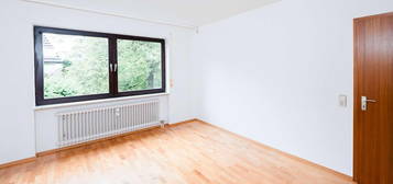 Perfekt für Senioren, Singles oder Paare - 2,5 Zimmer Hochparterre